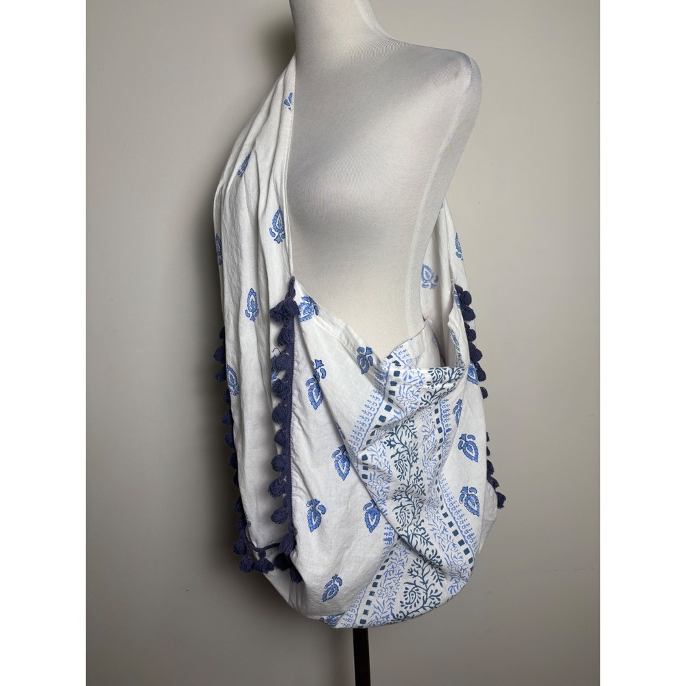 Shiraleah Slouchy Cotton Hobo Bag OS Coastal Beach Blue White Block Print Tassel